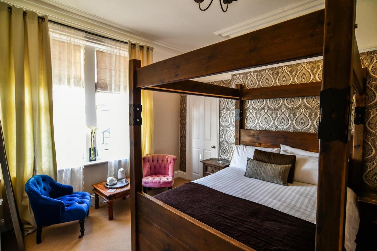 Hillcrest Whitby B&B 외부 사진