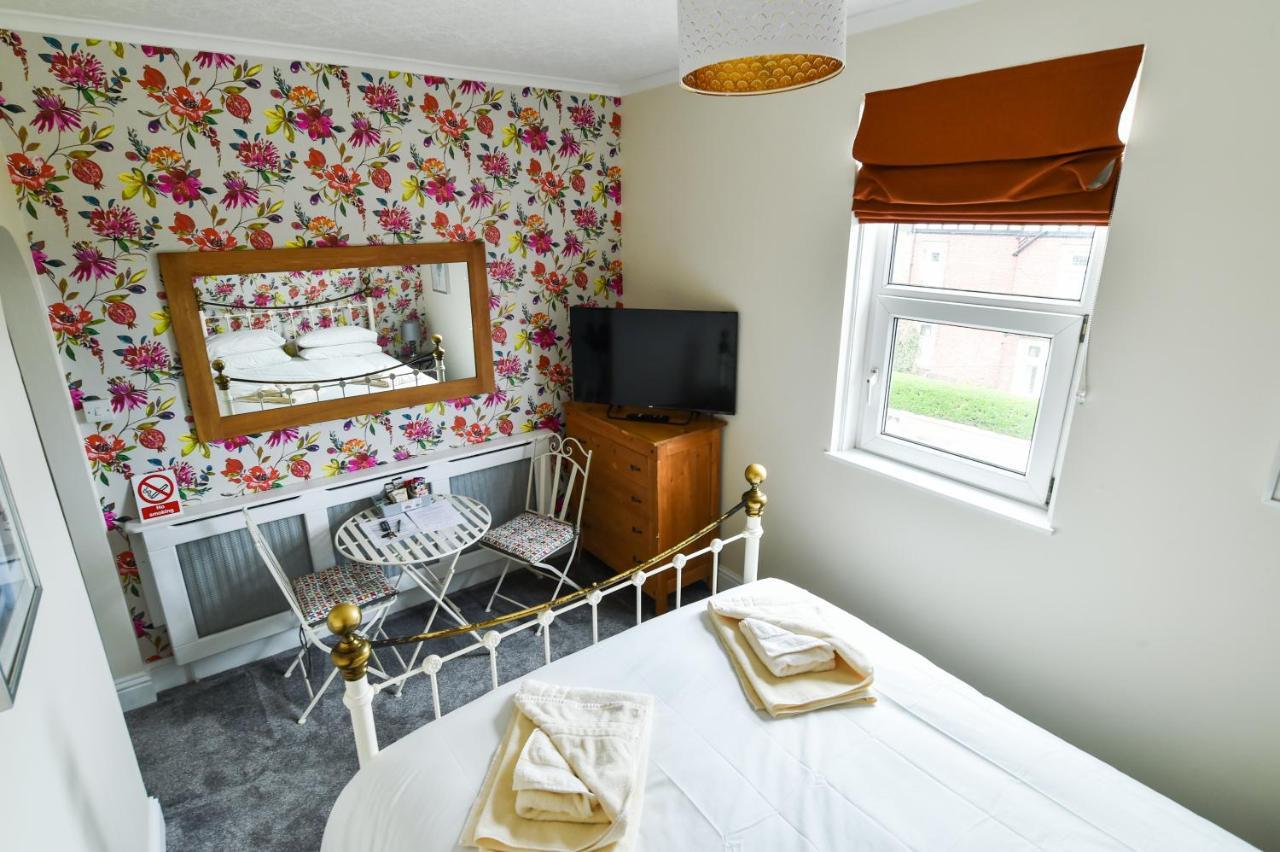 Hillcrest Whitby B&B 외부 사진