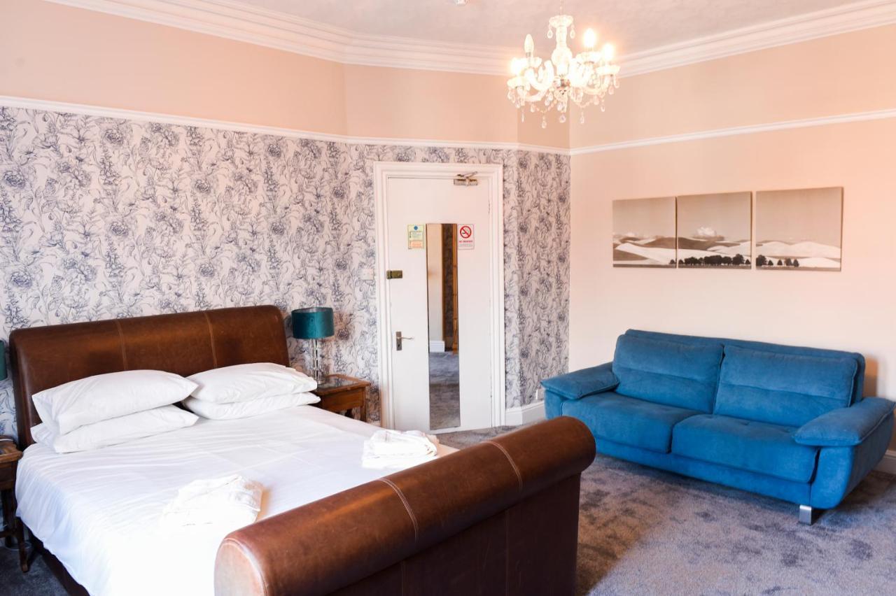 Hillcrest Whitby B&B 외부 사진