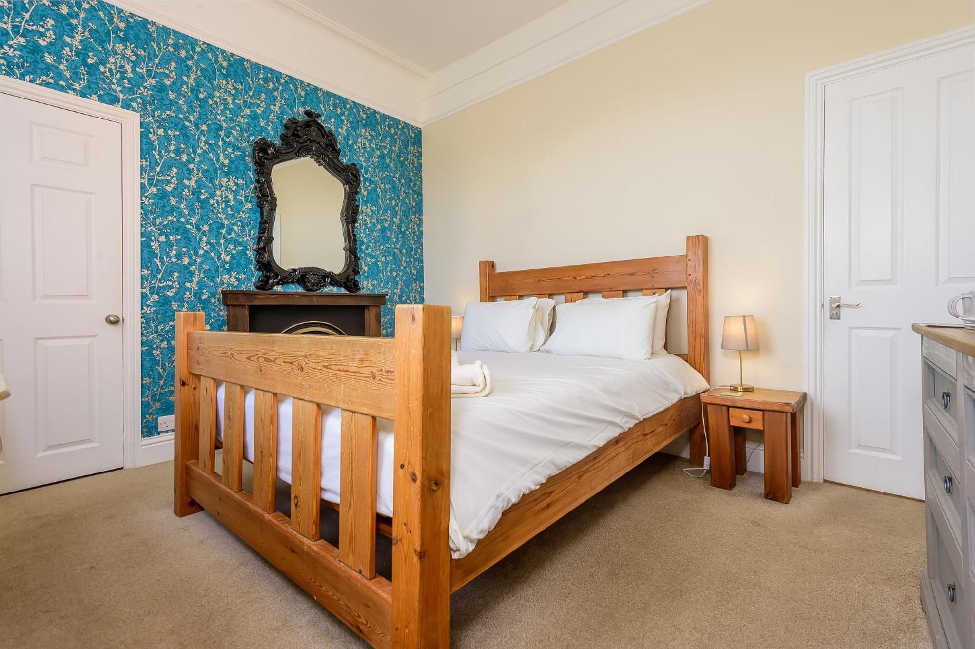 Hillcrest Whitby B&B 외부 사진