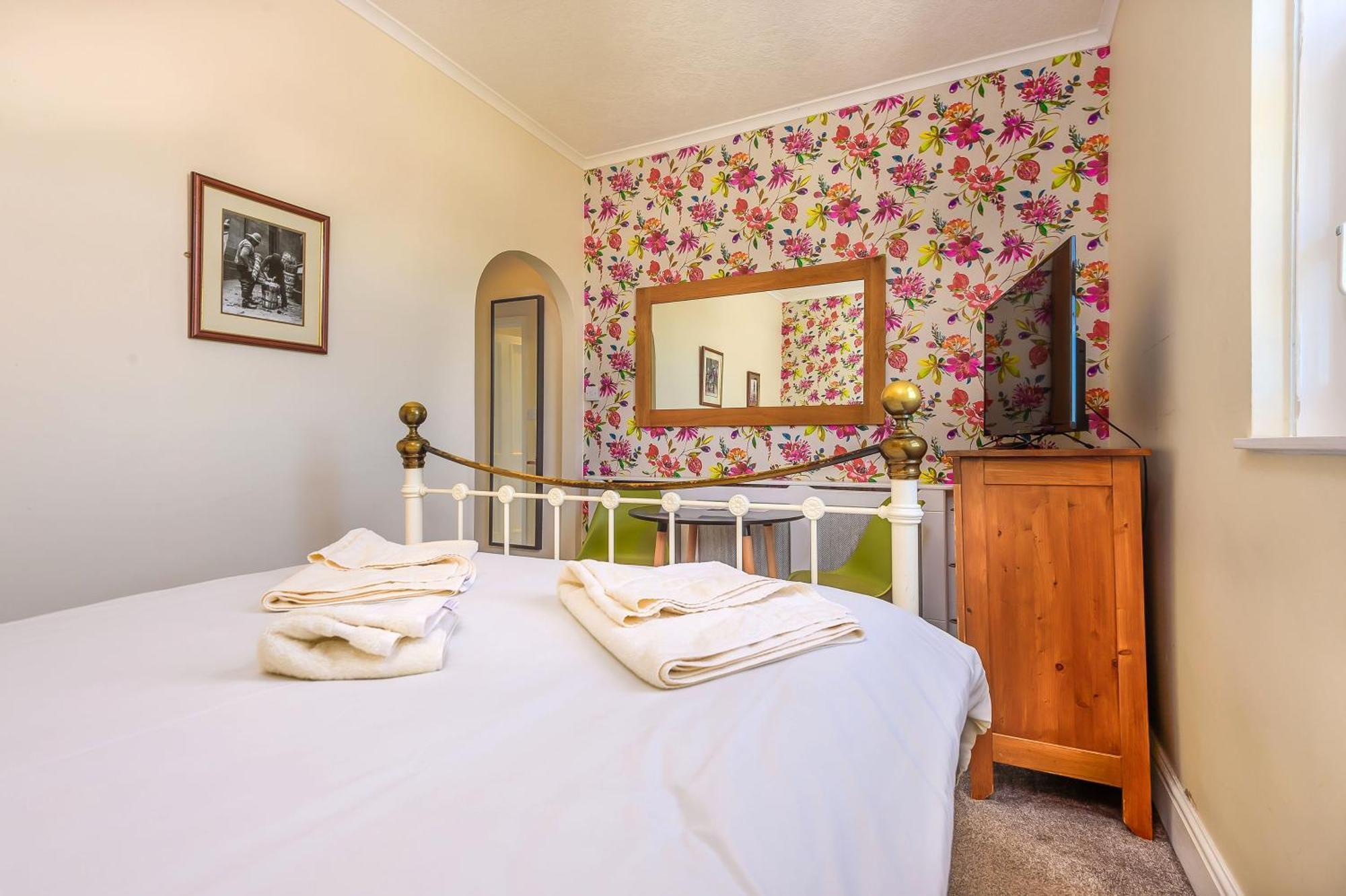 Hillcrest Whitby B&B 외부 사진