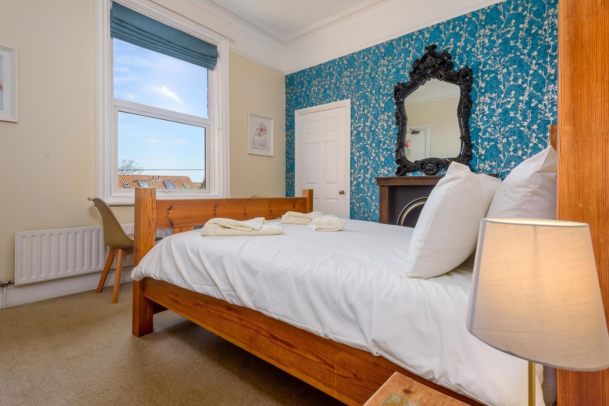 Hillcrest Whitby B&B 외부 사진